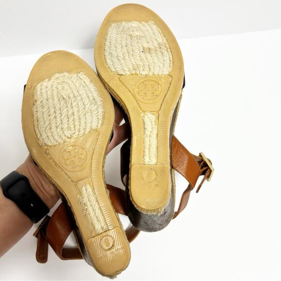 TORY BURCH CANVAS BROWN BLACK GOLD WOMEN WEDGE HEEL SANDALS SIZE 6 NO BOX - Picture 4 of 9